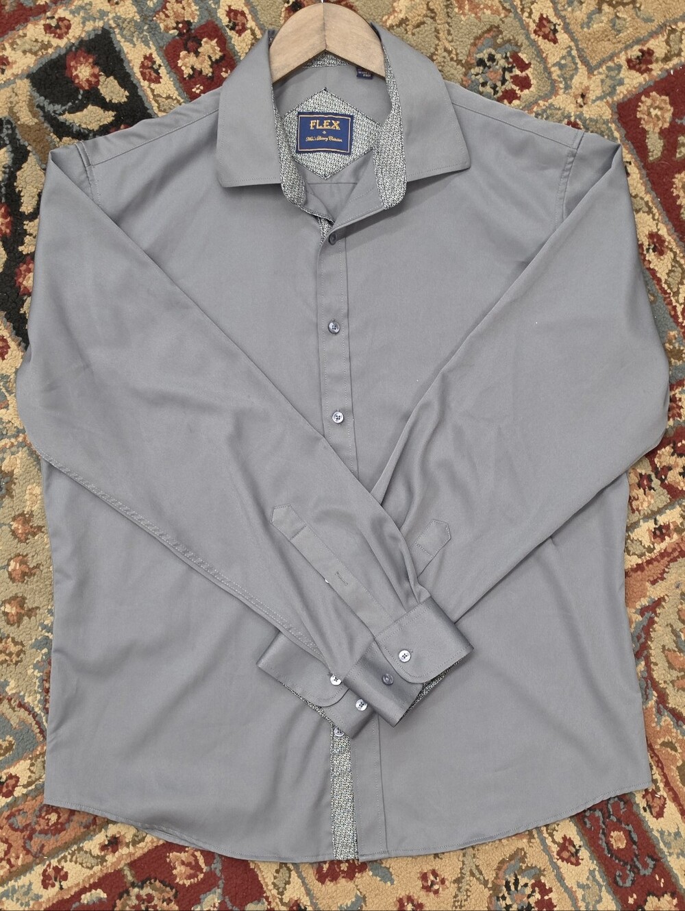 Men's Gray Long-Sleeve Luxury Button-Up Shirt